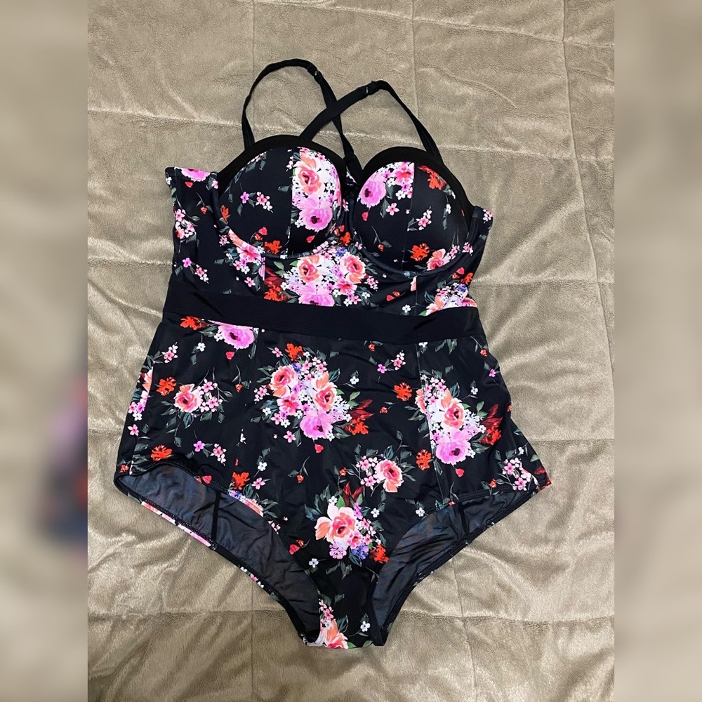 Torrid Sein Push-up Floral One-piece NWT